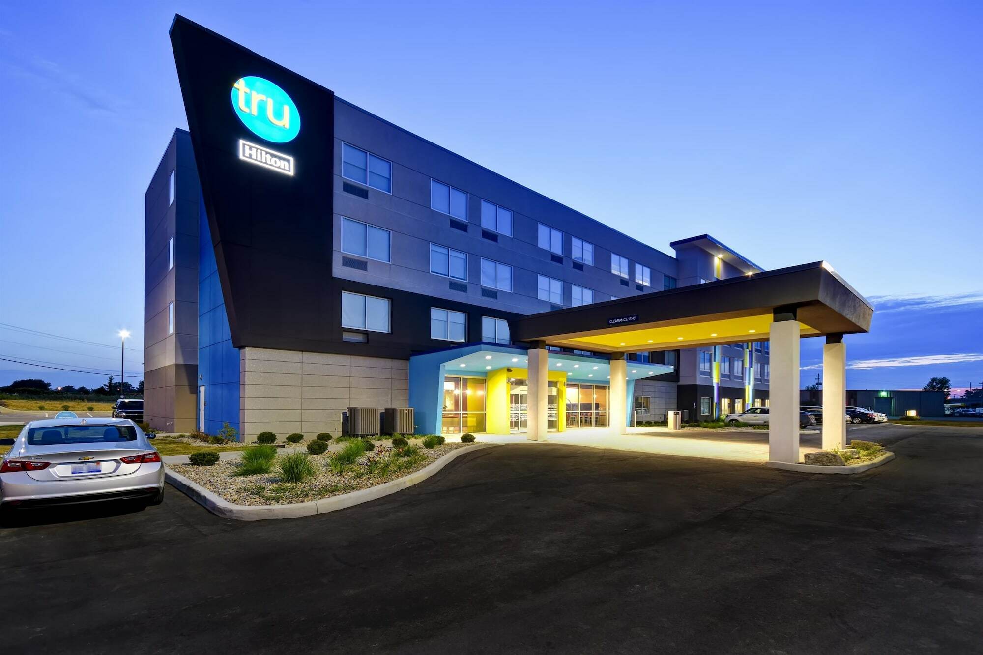 Tru By Hilton Fort Wayne Hotel Exterior photo